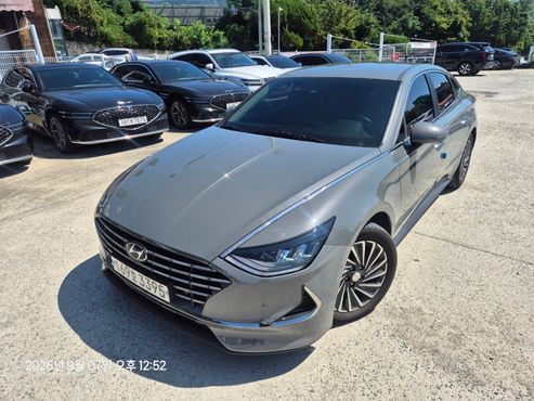 Hyundai Sonata 2.0 Premium Plus — пробег 151 000 км — фото 1 из 5