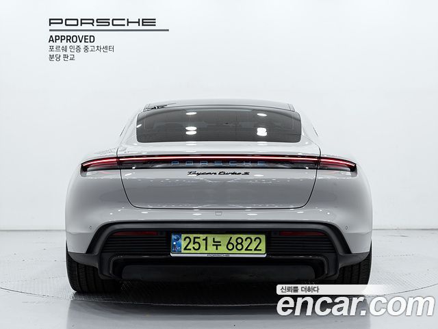 Porsche Taycan Turbo S — пробег 40 440 км — фото 4 из 5