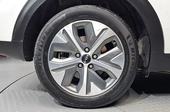 Kia Niro Air — пробег 162 576 км — фото 5 из 5
