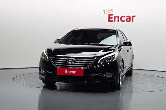 Hyundai Sonata 2.0 Premium Special — пробег 177 600 км — фото 3 из 5
