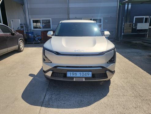 Kia EV5 Long Range 2WD AIr — пробег 5 024 км — фото 1 из 5