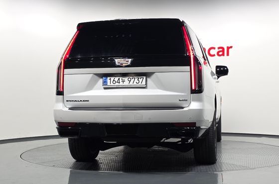 Cadillac Escalade 6.2 Sports Platinum — пробег 22 986 км — фото 4 из 5
