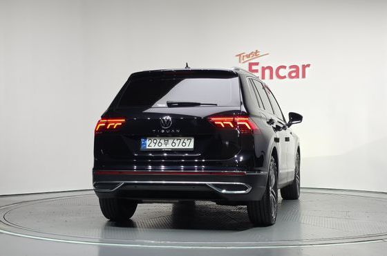 Volkswagen Tiguan 2.0 TDI Prestige — пробег 108 160 км — фото 4 из 5