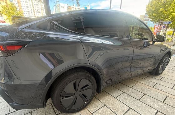 Tesla Model Y RWD — пробег 8 758 км — фото 3 из 5