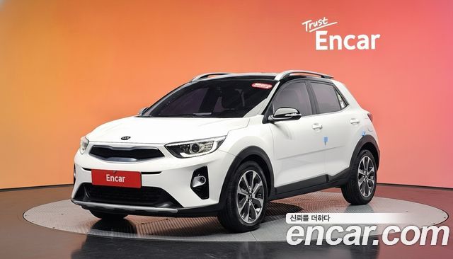 Kia Stonic из Кореи Encar