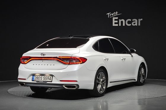Hyundai Grandeur 3.0 LPi Exclusive (Rental Car) — пробег 137 628 км — фото 2 из 5