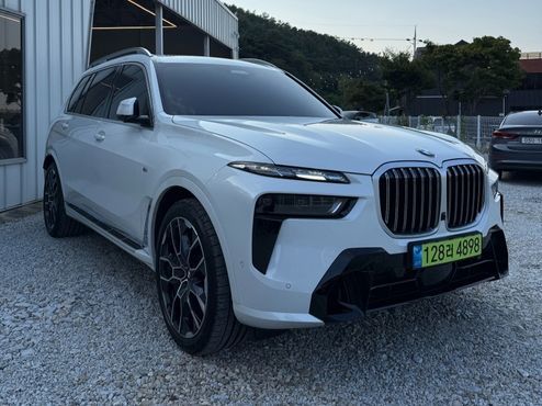 BMW X7 xDrive 40i M Sport 6STR — пробег 6 300 км — фото 4 из 5
