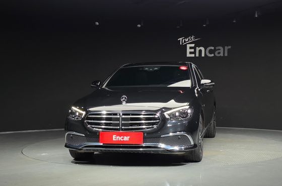 Mercedes-Benz E-Class E300e 4MATIC Exclusive — пробег 58 049 км — фото 3 из 5