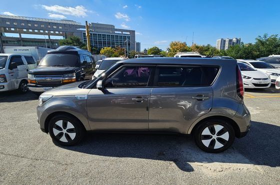 Kia Soul EV — пробег 145 956 км — фото 4 из 5
