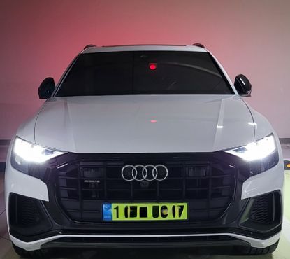 Audi Q8 55 TFSI Quattro Premium — пробег 51 000 км — фото 1 из 5
