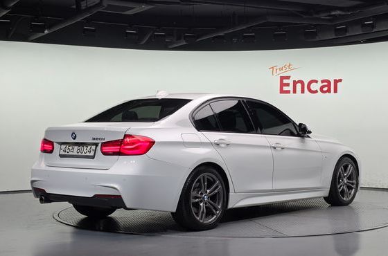 BMW 3-Series 320i M Sport — пробег 201 781 км — фото 2 из 5