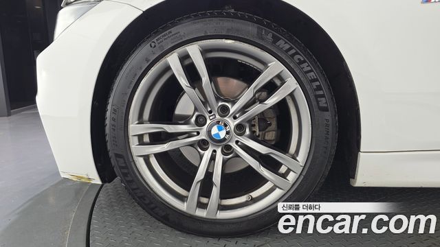 BMW 3-Series 320i M Sport — пробег 201 781 км — фото 5 из 5