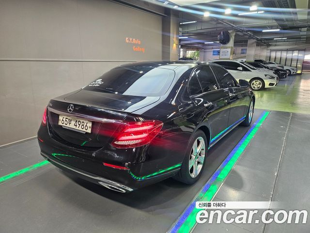 Mercedes-Benz E-Class E220d Avantgarde — пробег 159 537 км — фото 2 из 5