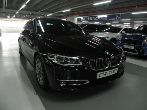 BMW 5-Series 520d Luxury Plus — пробег 152 985 км — фото 2 из 5
