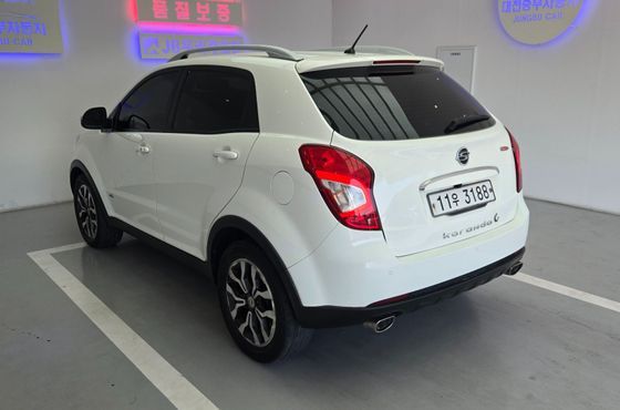 Ssangyong KORANDO 2.2 RX 4WD DLX — пробег 240 000 км — фото 3 из 5