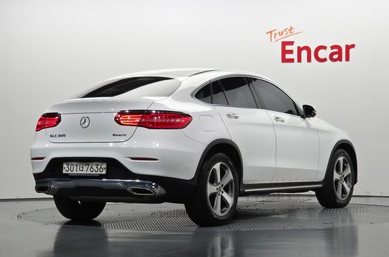 Mercedes-Benz GLC-Class GCL300 4MATIC Coupe — пробег 89 625 км — фото 2 из 5