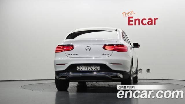 Mercedes-Benz GLC-Class GCL300 4MATIC Coupe — пробег 89 625 км — фото 4 из 5