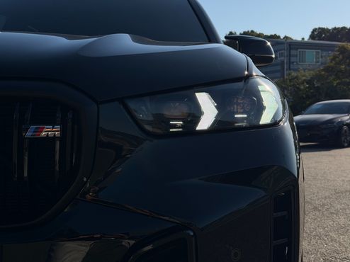 BMW X5 M60i — пробег 9 900 км — фото 5 из 5