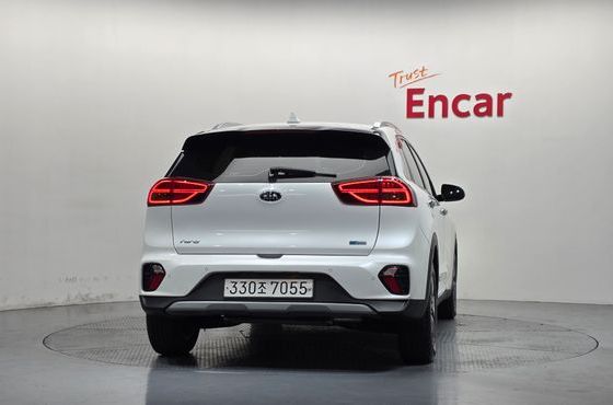 Kia Niro 1.6 HEV Noblesse Special — пробег 68 118 км — фото 4 из 5
