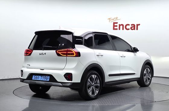 Kia Niro Air — пробег 113 532 км — фото 2 из 5