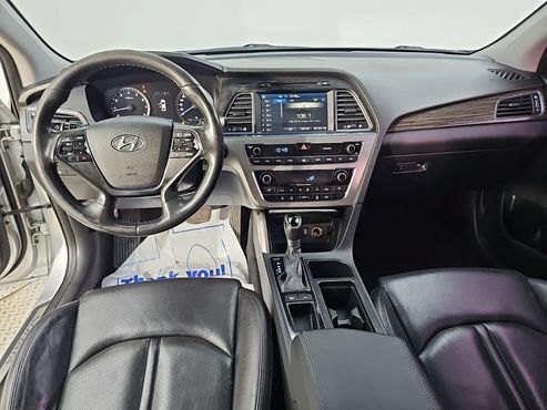 Hyundai Sonata 2.0 Premium — пробег 215 549 км — фото 5 из 5