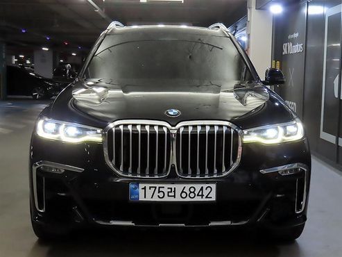 BMW X7 xDrive 30d M Sport 6 STR — пробег 220 099 км — фото 1 из 5
