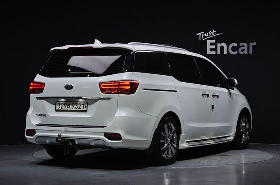 Kia Carnival 9-Seater Noblesse Special — пробег 130 376 км — фото 2 из 5