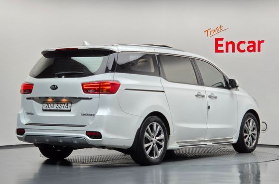 Kia Carnival Gasoline 7-Seater Limousine President — пробег 145 886 км — фото 2 из 5