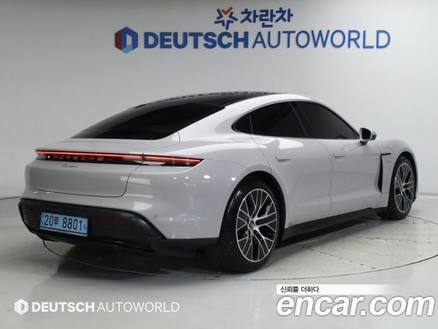 Porsche Taycan из Кореи Encar