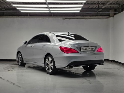 Mercedes-Benz CLA-Class CLA200 d — пробег 106 160 км — фото 2 из 5