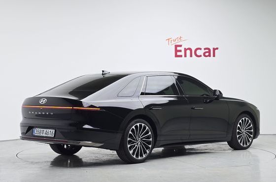 Hyundai Grandeur Calligraphy — пробег 23 994 км — фото 2 из 5