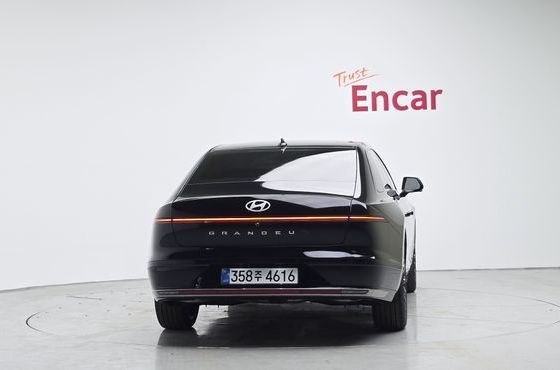Hyundai Grandeur Calligraphy — пробег 23 994 км — фото 4 из 5