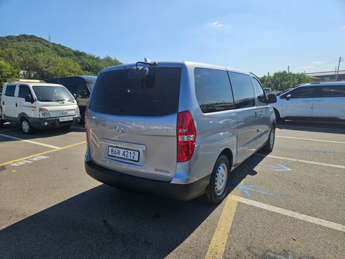 Hyundai Starex Van 3-Seater Style — пробег 88 192 км — фото 5 из 5