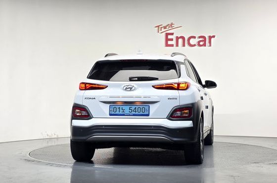 Hyundai Kona Premium — пробег 118 579 км — фото 4 из 5
