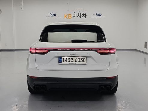 Porsche Cayenne 3.0 — пробег 35 833 км — фото 3 из 5