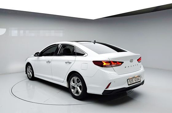 Hyundai Sonata 2.0 Smart — пробег 111 380 км — фото 4 из 5
