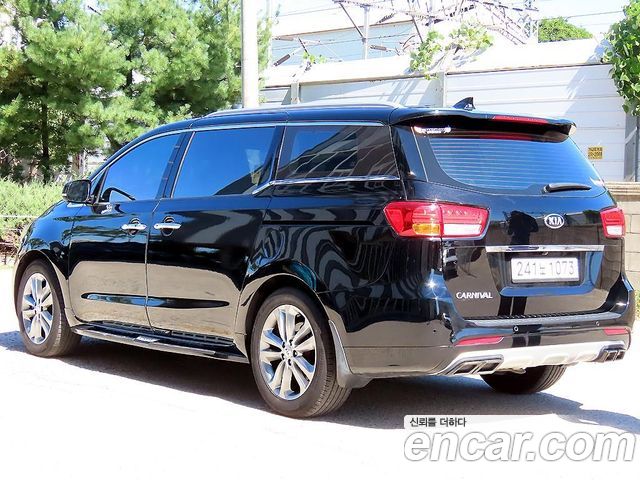 Kia Carnival из Кореи Encar