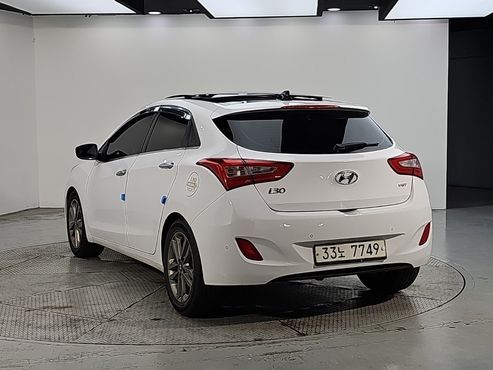 Hyundai i30 Diesel 1.6 PYL — пробег 194 000 км — фото 3 из 5