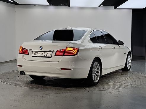 BMW 5-Series 528i xDrive — пробег 183 000 км — фото 4 из 5