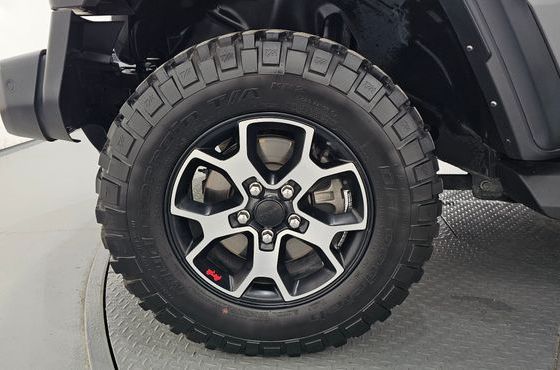 Jeep Wrangler 2.0 Rubicon Power Top 4Door — пробег 70 487 км — фото 5 из 5
