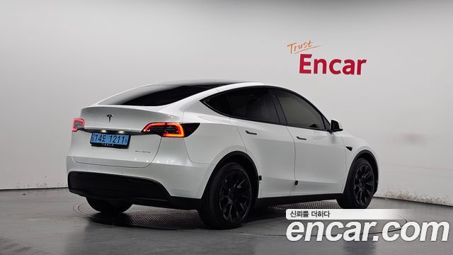 Tesla Model Y Long Range AWD — пробег 81 903 км — фото 2 из 5