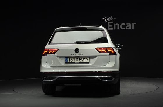 Volkswagen Tiguan 2.0 TDI Prestige — пробег 17 797 км — фото 4 из 5