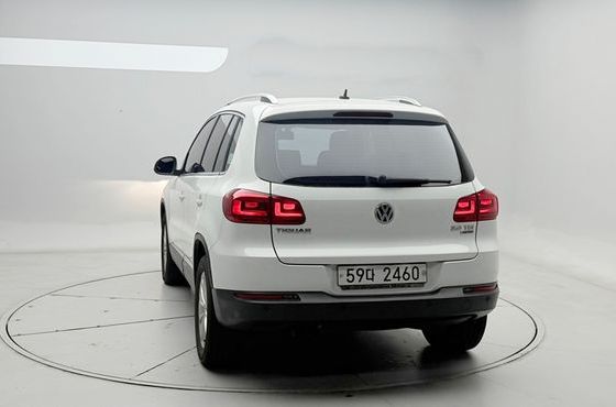 Volkswagen Tiguan 2.0 TDI Comfort 5N — пробег 72 899 км — фото 2 из 5