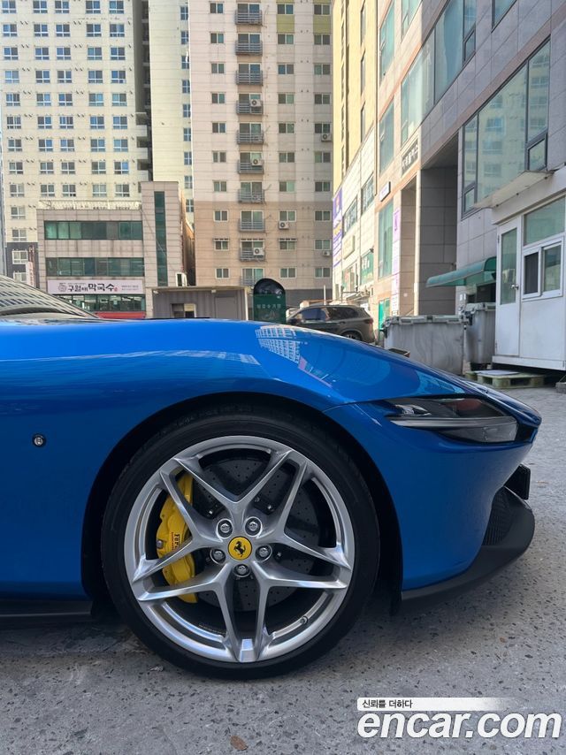 Ferrari Roma 3.9 Spider — пробег 2 600 км — фото 5 из 5