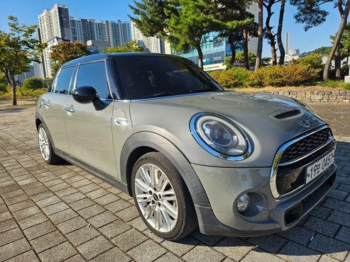 Mini Cooper 5Door HIGH 3rd — пробег 233 690 км — фото 3 из 5