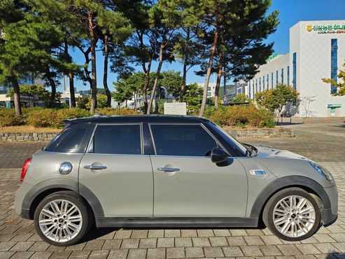 Mini Cooper 5Door HIGH 3rd — пробег 233 690 км — фото 4 из 5