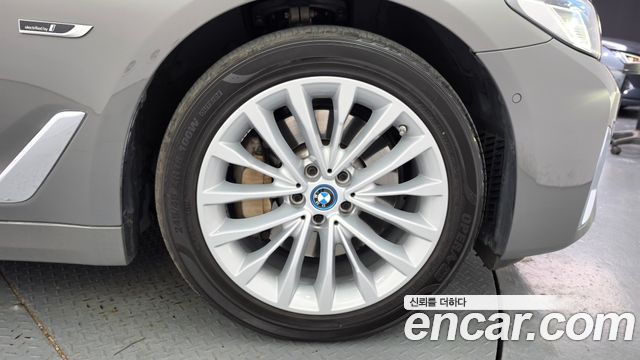 BMW 5-Series из Кореи Encar