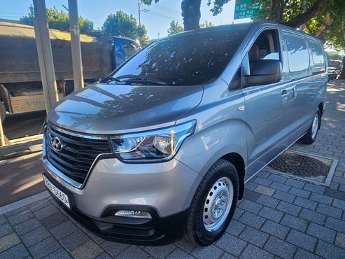 Hyundai Starex Van 3-Seater Style — пробег 112 809 км — фото 3 из 5