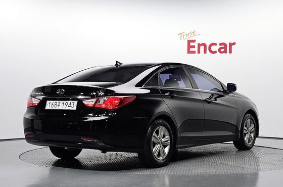 Hyundai Sonata LPI Smart — пробег 184 743 км — фото 2 из 5