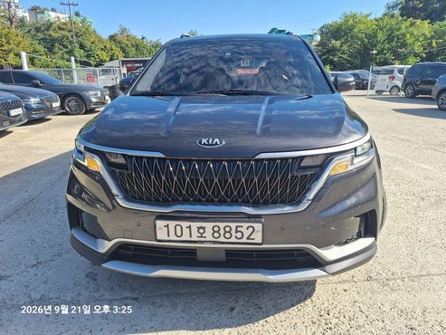 Kia Carnival Diesel 9-Seater Prestige — пробег 226 000 км — фото 3 из 5